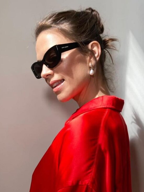 Saint Laurent SL593 001 Cat Eye Sunglasses - Black main image 9